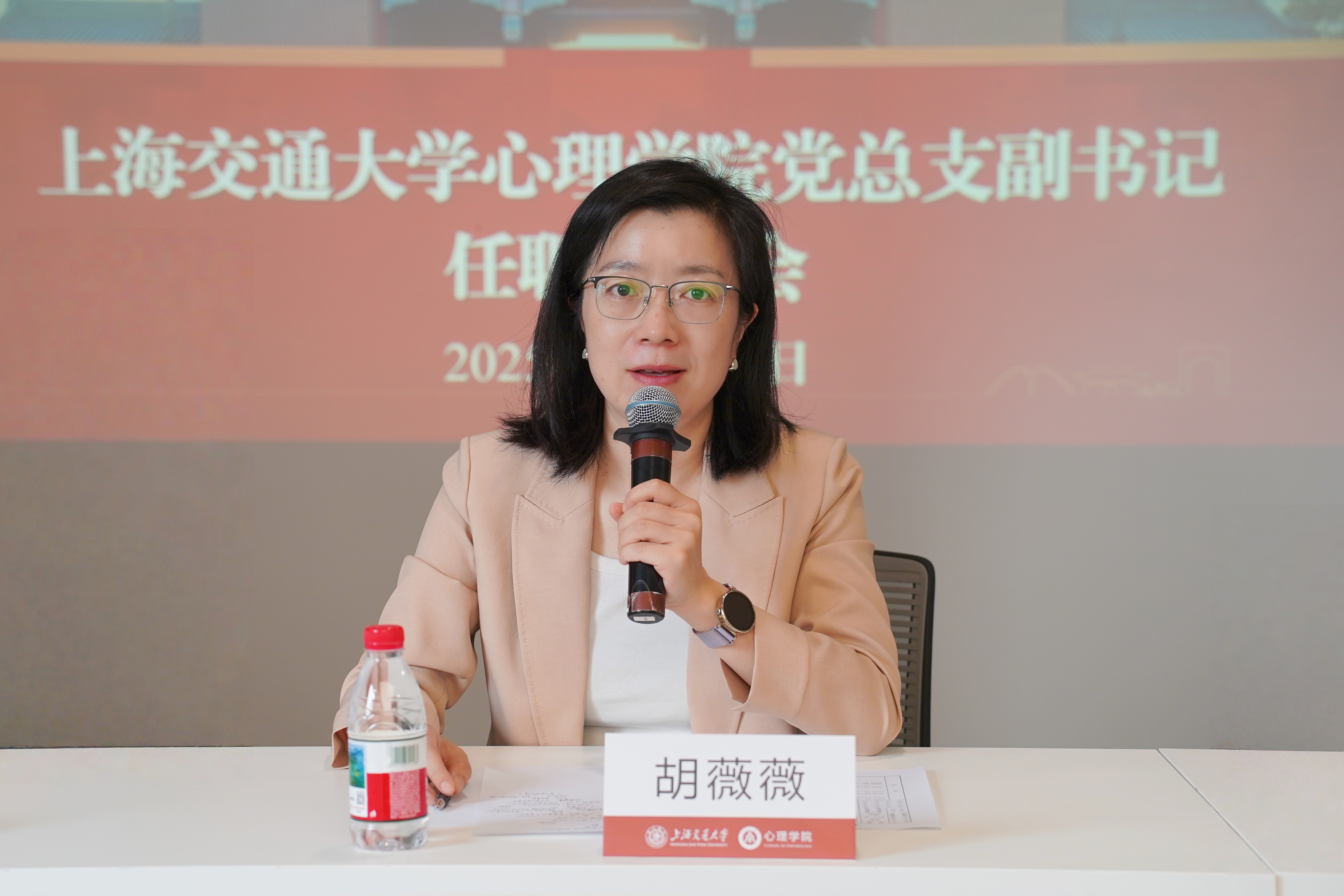 1760609702215528.jpg 1760609702215528.jpg